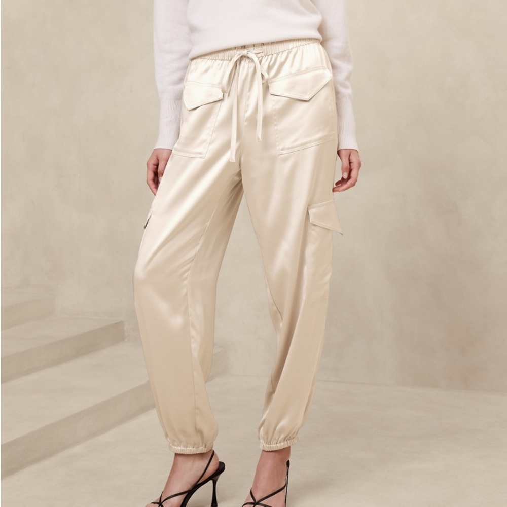 Banana Republic Satin Joggers in Cream